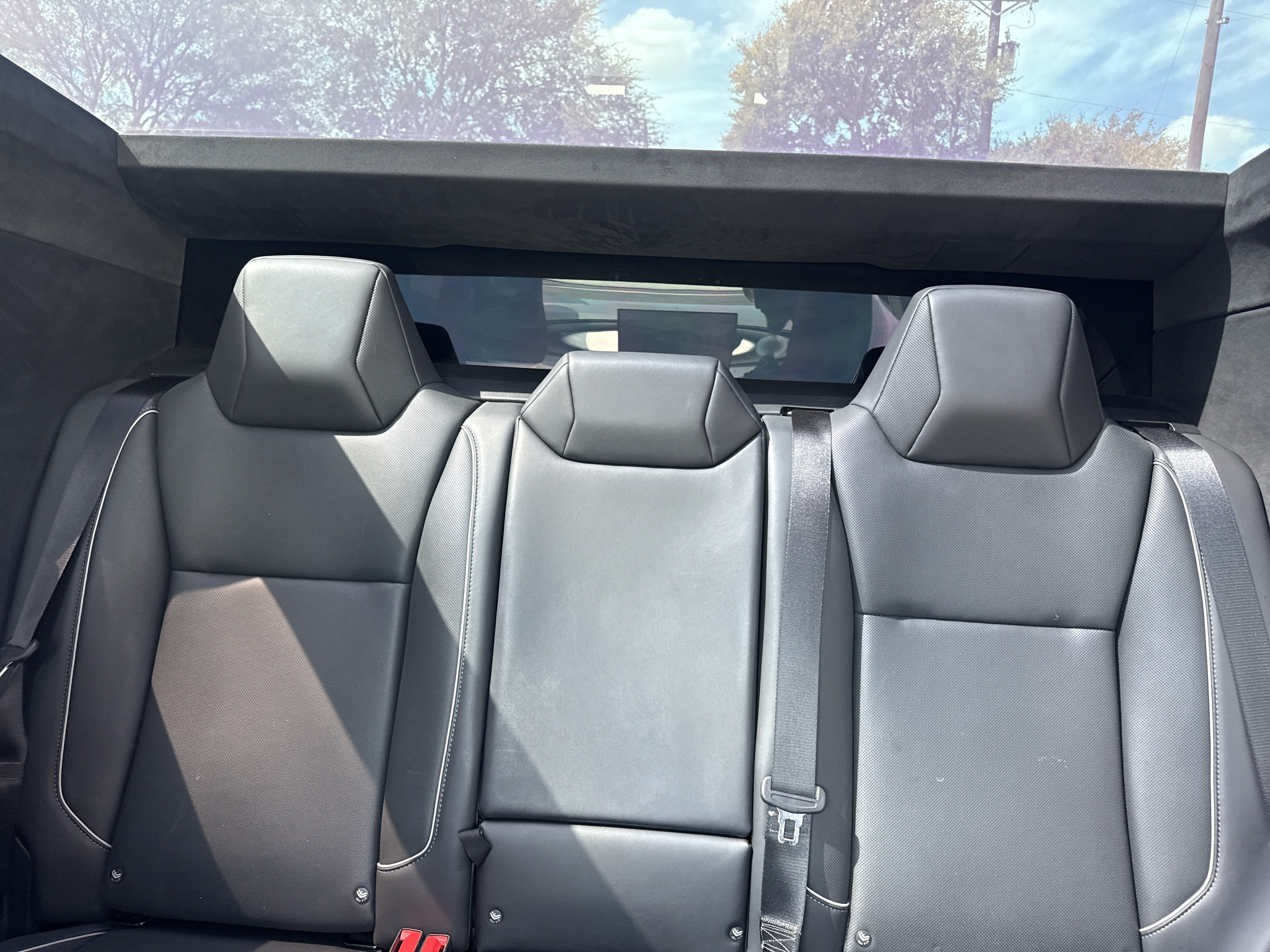 Used 2024 Tesla Cybertruck AWD Crew Cab image 6