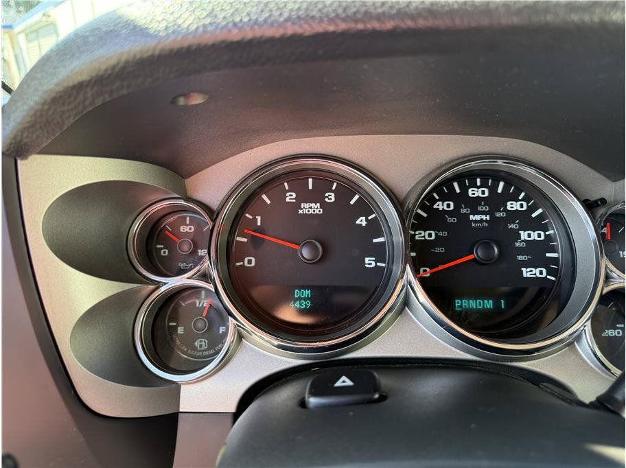 Used 2008 Chevrolet Silverado 2500 LT w/ 1LT Convenience Package AWD/4WD image 24