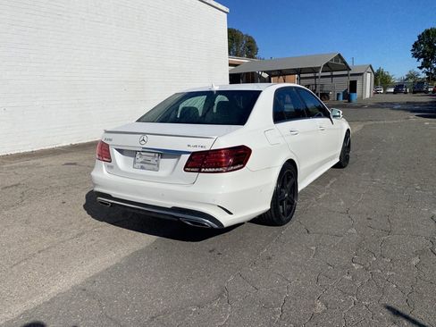 Used 2014 Mercedes-Benz E 250 BlueTEC Sedan image 2