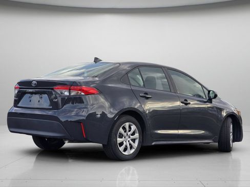Used 2025 Toyota Corolla LE FWD image 19