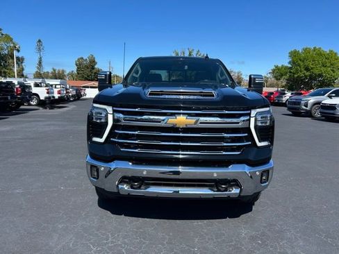 Certified 2024 Chevrolet Silverado 2500 LTZ w/ LTZ Convenience Package image 2