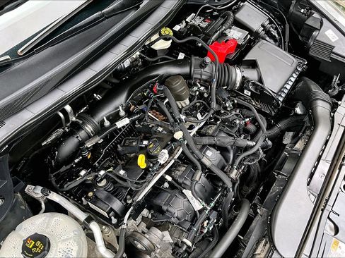 Certified 2022 Ford Escape SEL w/ SEL Stealth AWD Package image 32