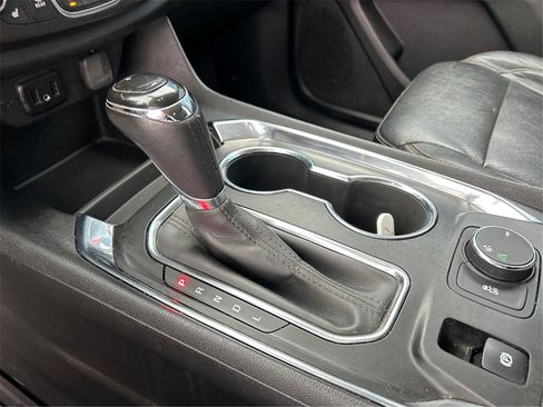 Used 2018 Chevrolet Traverse LT image 27