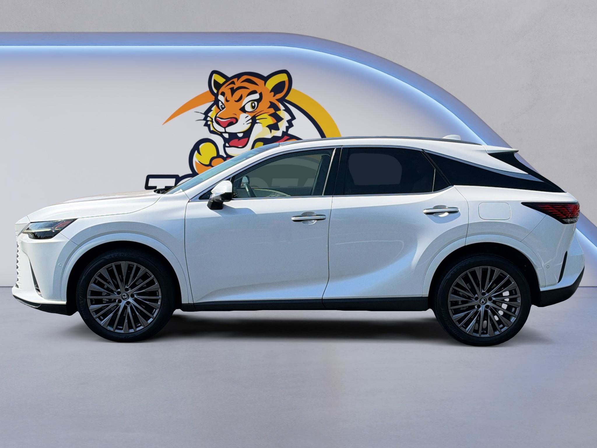 Used 2023 Lexus RX 350 FWD w/ Accessory Package (Z1) image 9