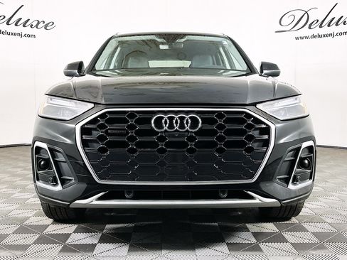 Used 2024 Audi Q5 2.0T Premium Plus w/ Premium Plus Package AWD/4WD image 2