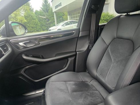 Used 2015 Porsche Macan S AWD/4WD image 19