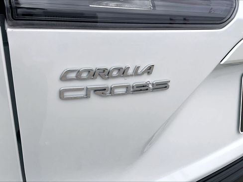 Used 2026 Toyota Corolla Cross LE w/ Moonroof Package image 31