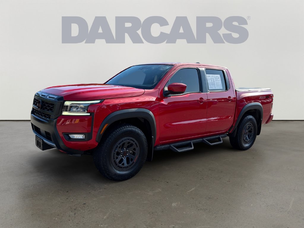 Used 2025 Nissan Frontier PRO-4X AWD/4WD image 3