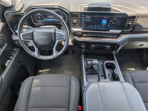 Used 2023 Chevrolet Silverado 1500 LT Trail Boss AWD/4WD image 6