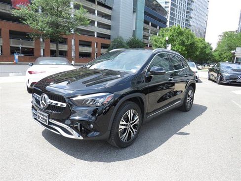 Used 2026 Mercedes-Benz GLA 250 4MATIC image 1