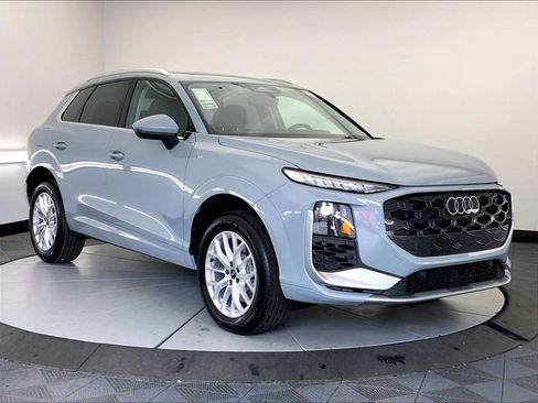 New 2026 Audi Q3 quattro 2.0T AWD/4WD image 4