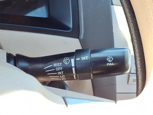 Used 2007 Toyota Solara SE FWD image 9