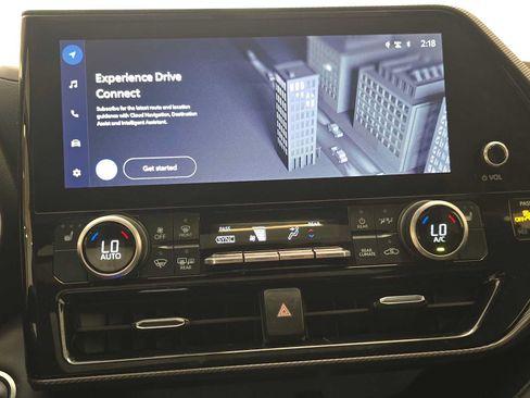 Certified 2025 Toyota Highlander XSE AWD/4WD image 14