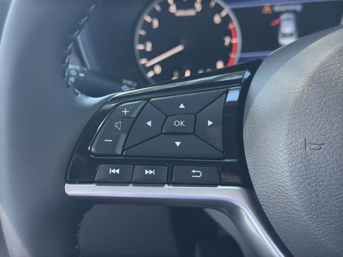 New 2025 Nissan Altima 2.5 SV image 17