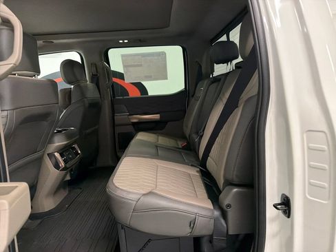 New 2026 Ford F350 Platinum w/ Platinum Plus Package AWD/4WD image 14
