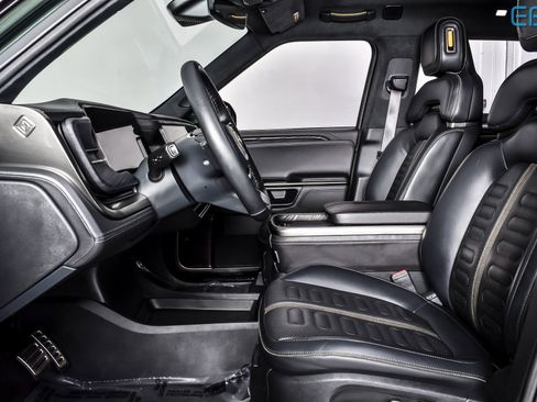 Used 2023 Rivian R1T Adventure image 13