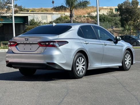 Used 2023 Toyota Camry LE image 5