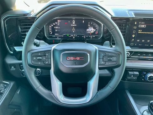 Used 2024 GMC Sierra 1500 SLT w/ SLT Premium Plus Package image 40