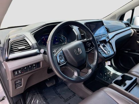 Used 2023 Honda Odyssey Touring image 9