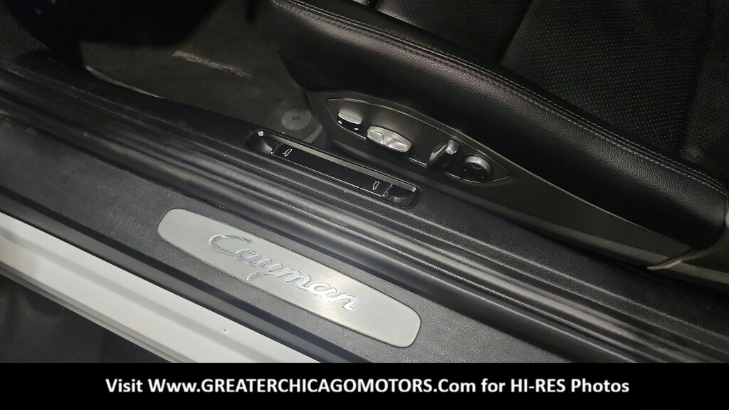 Used 2016 Porsche Cayman RWD image 27