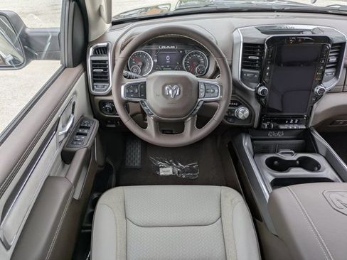 New 2026 RAM 1500 Laramie AWD/4WD image 16