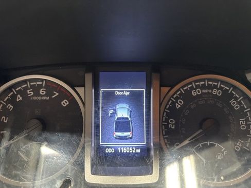 Used 2021 Toyota Tacoma SR5 image 7