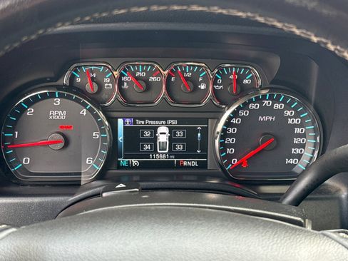 Used 2018 Chevrolet Silverado 1500 LT w/ Texas Edition image 18