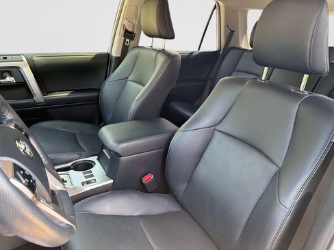 Used 2024 Toyota 4Runner Limited AWD/4WD image 22