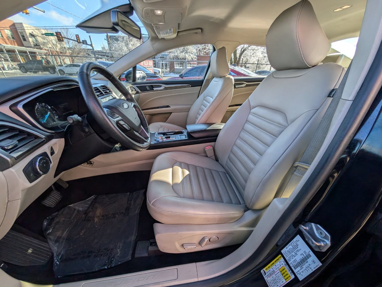 Used 2020 Ford Fusion SEL FWD image 15