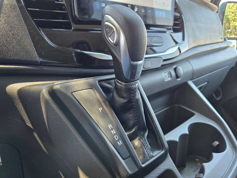 Used 2023 Ford Transit 350 XLT RWD image 18
