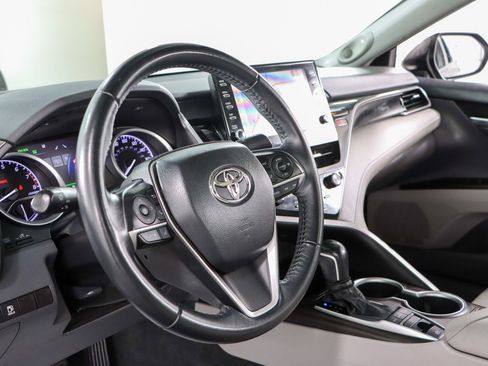 Used 2022 Toyota Camry XLE w/ Navigation Package image 23