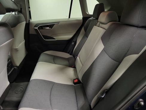 Used 2019 Toyota RAV4 XLE w/ Convenience Package AWD/4WD image 28