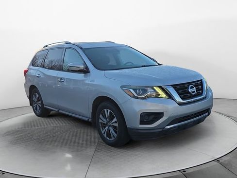 Used 2017 Nissan Pathfinder S image 7
