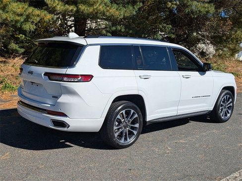 Used 2021 Jeep Grand Cherokee L Overland w/ Luxury Tech Group IV image 7