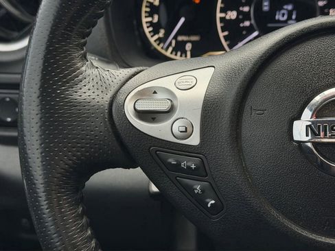 Used 2015 Nissan Versa Note SR image 17