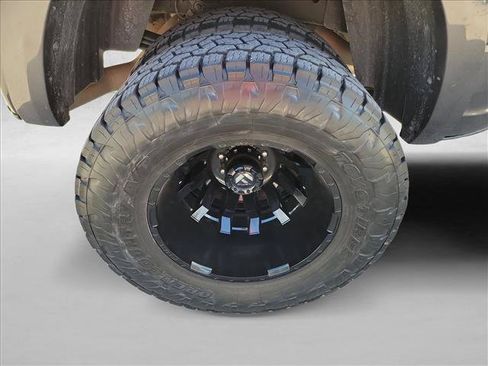 Used 2018 RAM 3500 Laramie Longhorn AWD/4WD image 11
