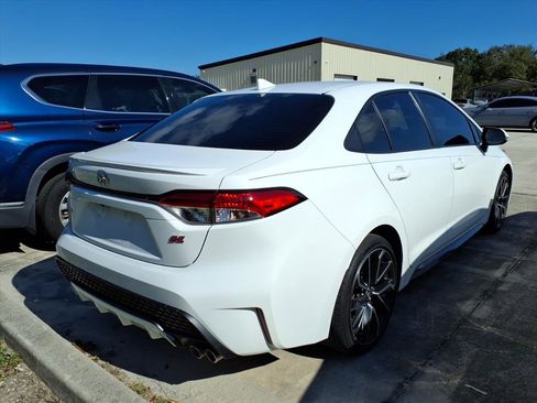 Used 2022 Toyota Corolla SE image 6