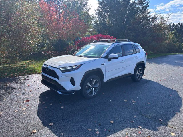Used 2023 Toyota RAV4 SE w/ Weather & Moonroof Package AWD/4WD image 7