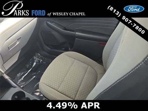 Certified 2022 Ford Escape SE image 13