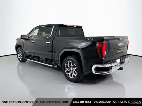 Used 2022 GMC Sierra 1500 SLT AWD/4WD image 7
