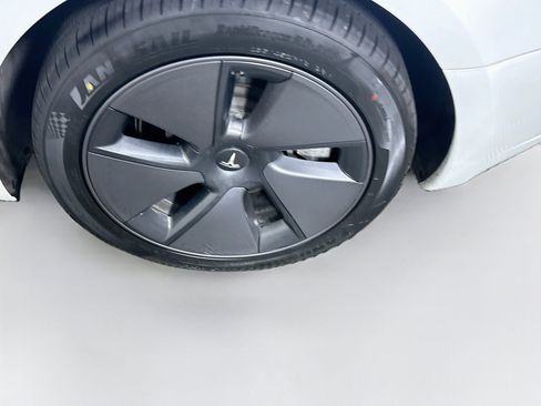 Used 2023 Tesla Model 3 Standard Range RWD image 11