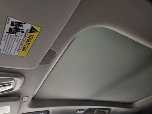 Used 2025 Volvo XC90 B6 Plus image 26