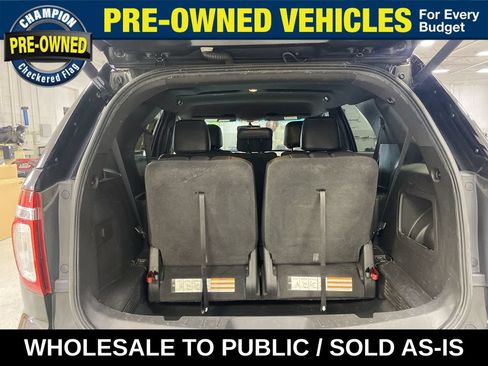 Used 2014 Ford Explorer XLT w/ Equipment Group 202A AWD/4WD image 27
