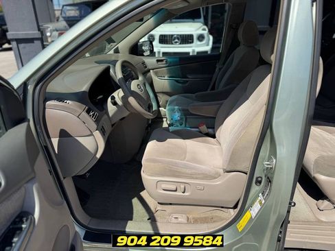 Used 2007 Toyota Sienna CE FWD image 17