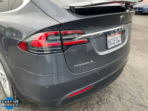 Used 2018 Tesla Model X 100D image 95