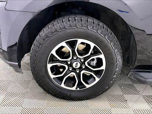 Certified 2024 Ford Expedition XLT RWD image 7