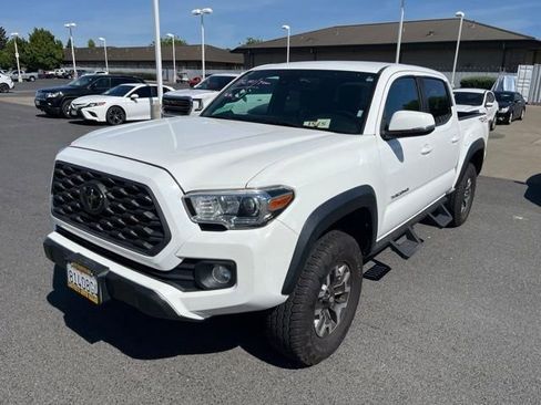 Used 2021 Toyota Tacoma TRD Off-Road AWD/4WD image 1