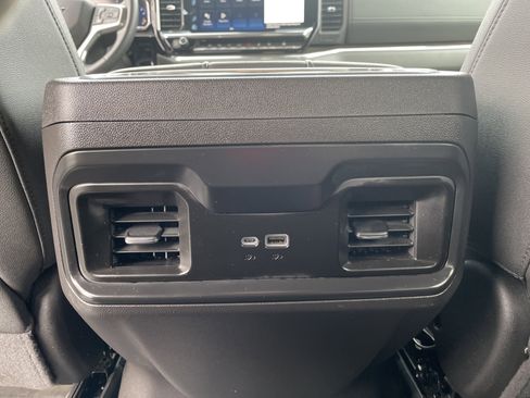 Used 2024 Chevrolet Silverado 1500 LT Trail Boss w/ LT Trail Boss Premium Package image 18