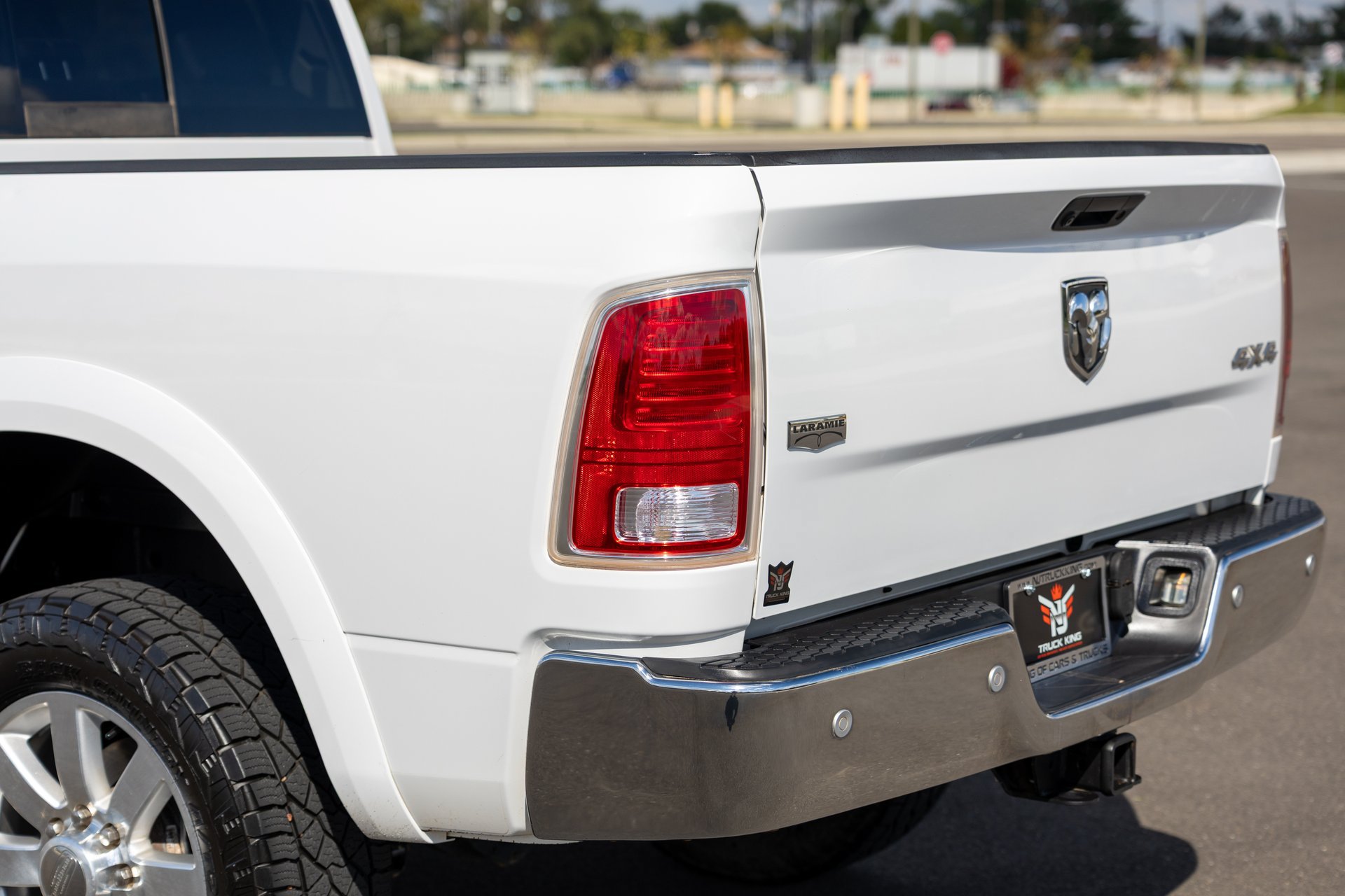 Used 2018 RAM 3500 Laramie w/ Cold Weather Group AWD/4WD image 35