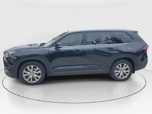 Certified 2025 Toyota Grand Highlander FWD image 6